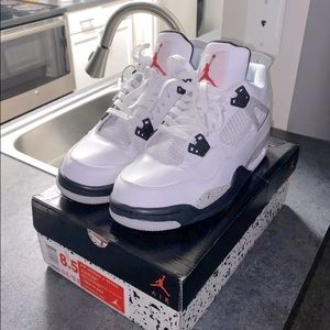 Jordan Retro Cement 4s